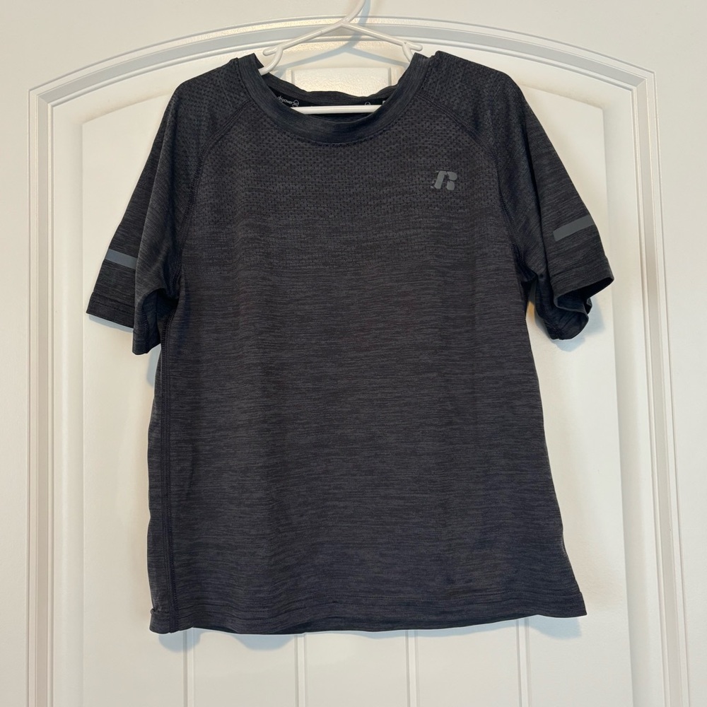 Russell Dark Gray Boys Athletic T-Shirt Size Medium 8